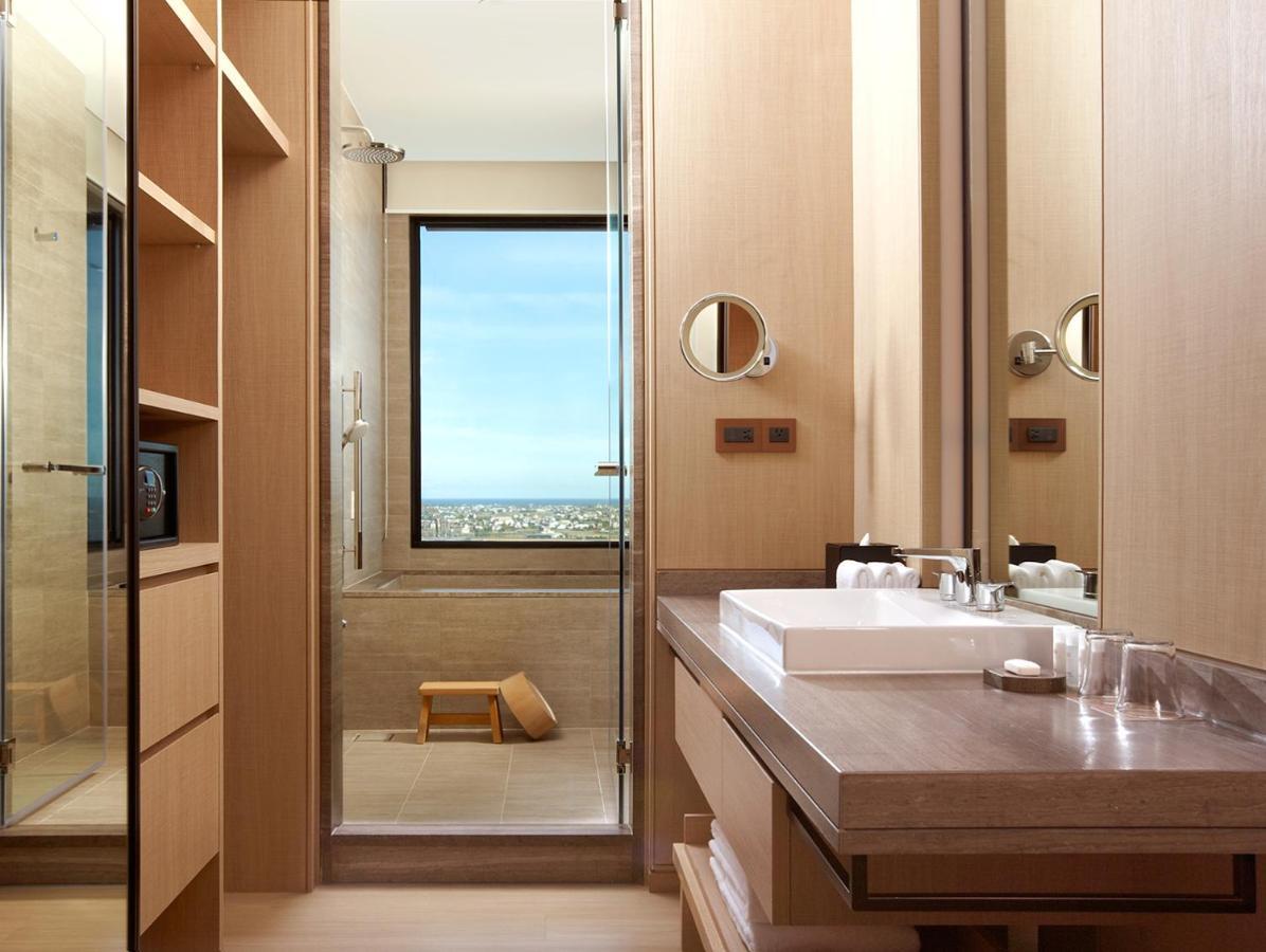 Mu Jiaoxi Hotel Kültér fotó Bathroom