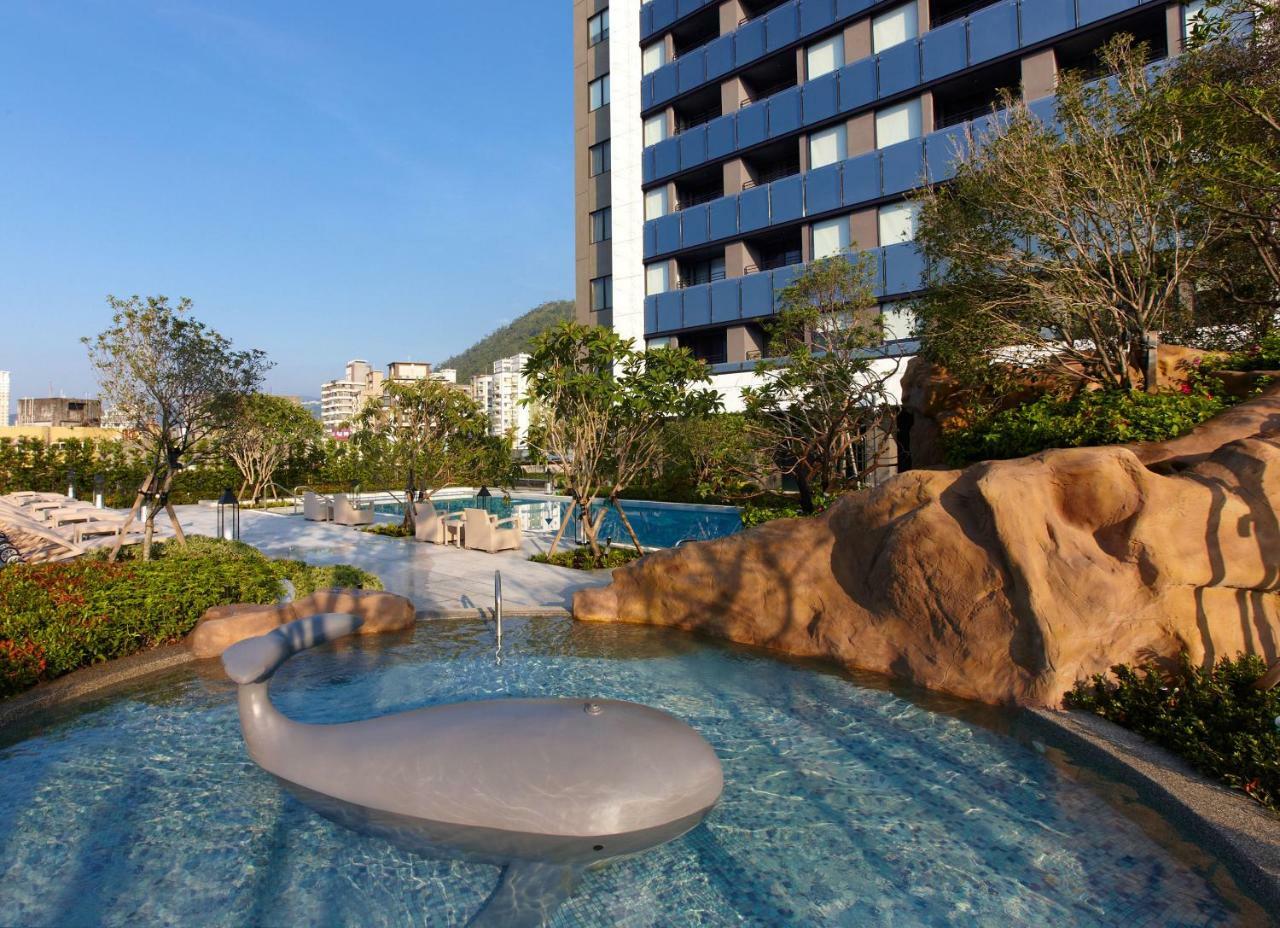 Mu Jiaoxi Hotel Kültér fotó The outdoor swimming pool