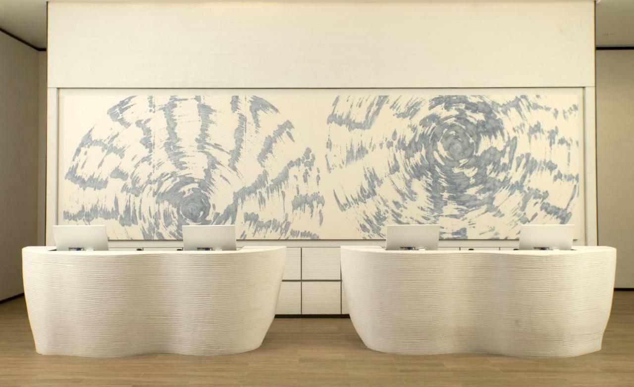Mu Jiaoxi Hotel Kültér fotó The 2011 mural by artist Mark Rothko at the front desk of the National Museum of the United States Army